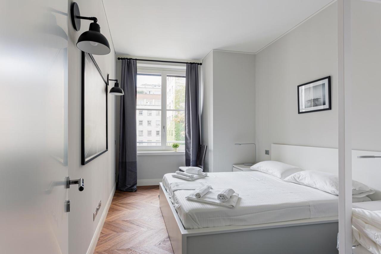 Wide And Bright Two Bedroom Apartment- Via Freguglia Milan Luaran gambar