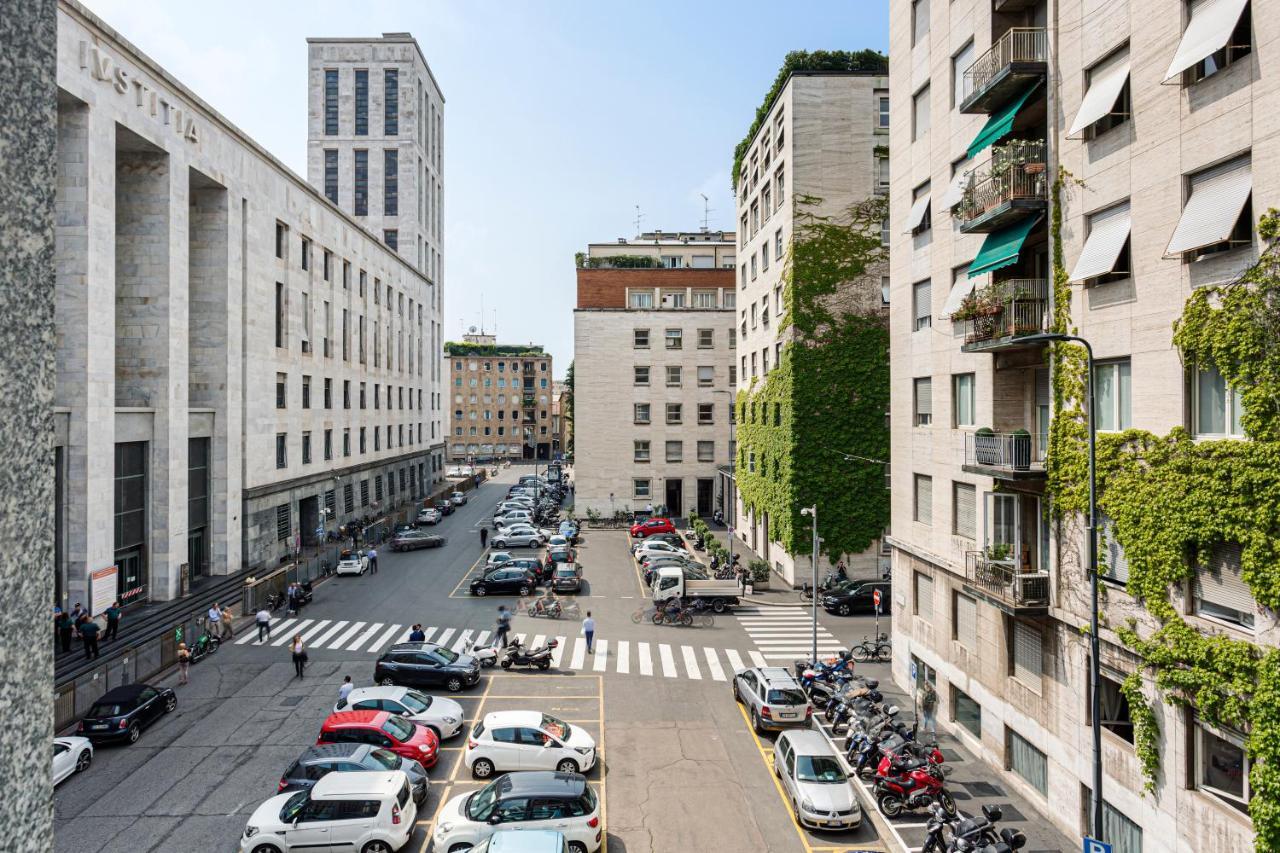 Wide And Bright Two Bedroom Apartment- Via Freguglia Milan Luaran gambar