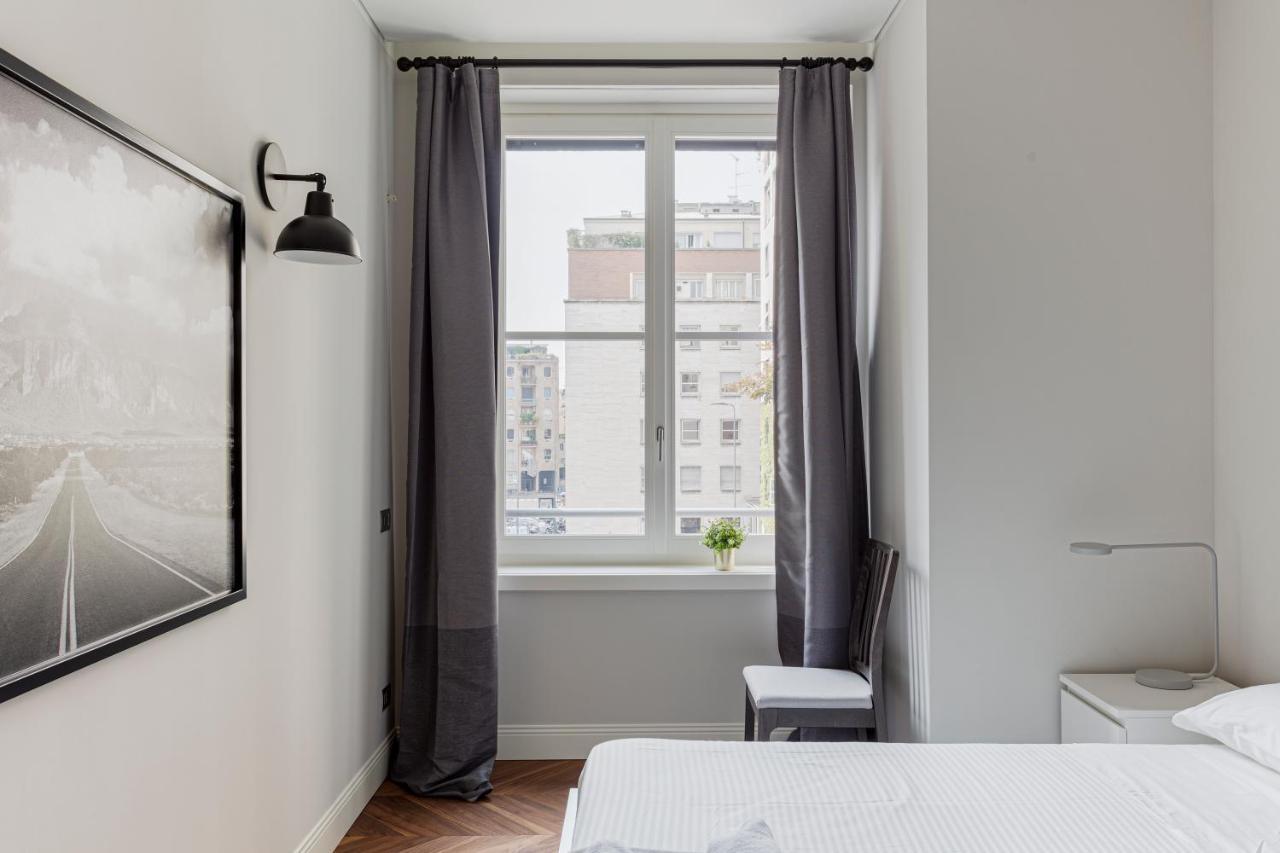 Wide And Bright Two Bedroom Apartment- Via Freguglia Milan Luaran gambar