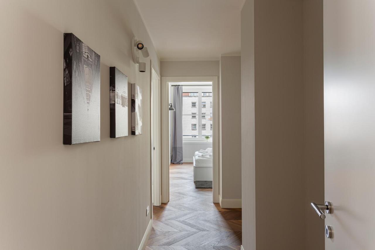 Wide And Bright Two Bedroom Apartment- Via Freguglia Milan Luaran gambar